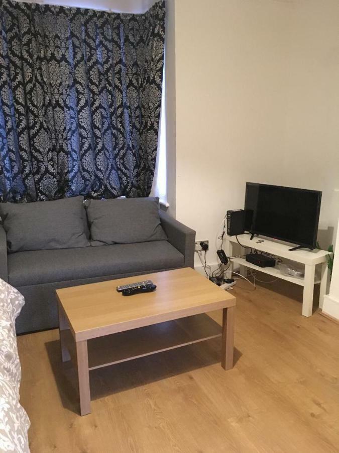 North London Studio Apartment 外观 照片